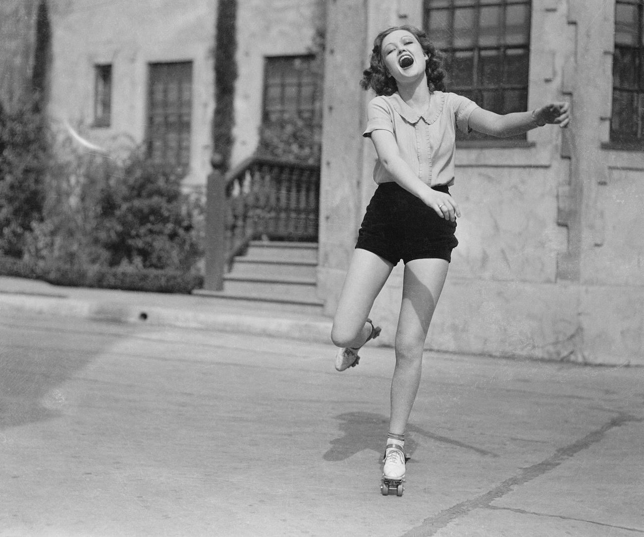 #10 Lona Andre Roller Skating Amid Hollywood’s Bicycle Fad.