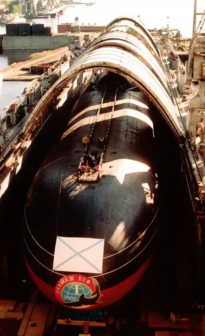 #8 Doskoi, the first Typhoon, was modified to Project 941U (09411) and later to Project 941UM (09412) to serve as a test-bed for the Bulava SLBM used on the Borei SSBNs.