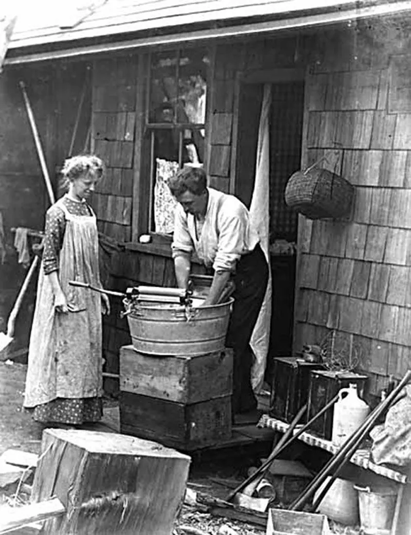 Ben Leeson and his wife, circa 1901.