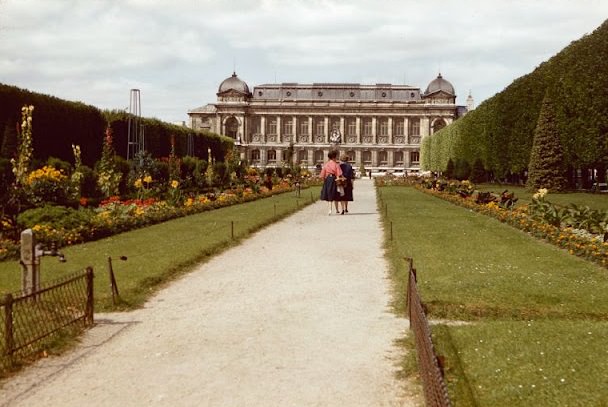 #54 Museum d’Histoire Naturelle, Jardin des Plantes, Paris, July 1958.
