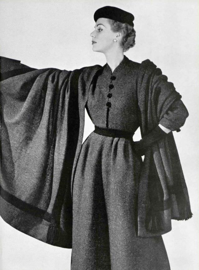 #11 Stella in Madeleine de Rauch’s tweed day-dress, 1953.