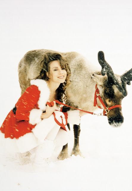 Mariah Carey’s 1994 ‘Merry Christmas’ Photos: Blending Music and Visual Artistry Music
