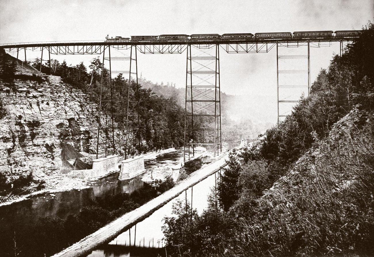 #29 Portage Viaduct, New York, late 19th century.