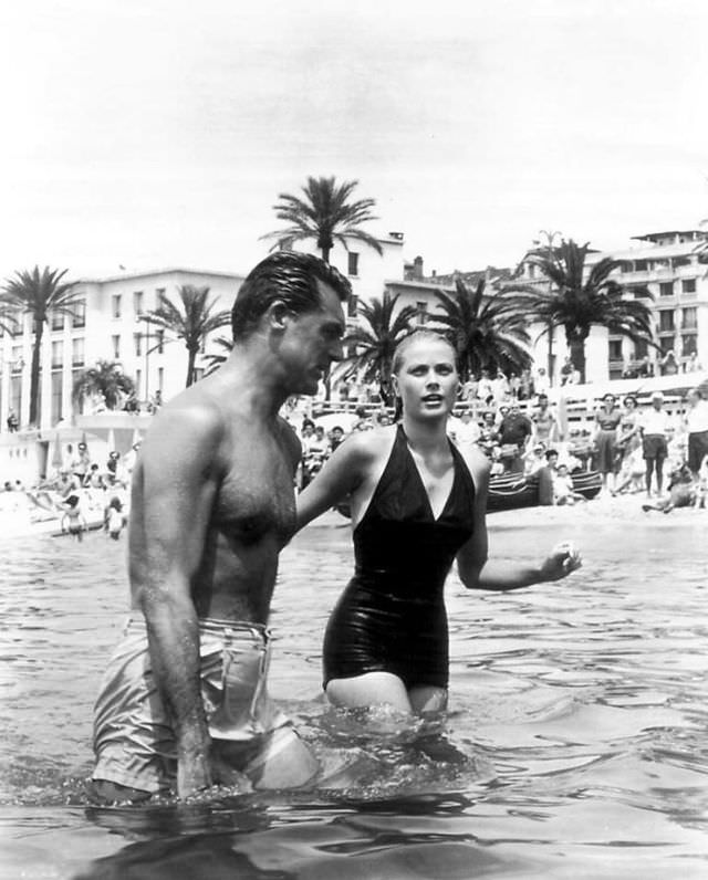 #26 Fabulous Photos of Grace Kelly in the Classic 1955 Film ‘To Catch a Thief’ #26 Celebrities