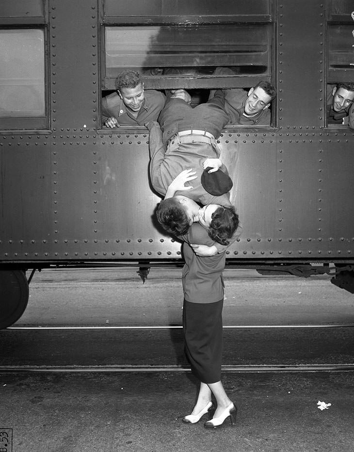 #1 Korean War goodbye kiss, Los Angeles, Sept. 6, 1950.