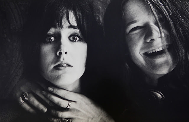 The Faces of Rock’s Golden Age: Janis Joplin and Grace Slick in Jim Marshall’s 1967 Photos Music