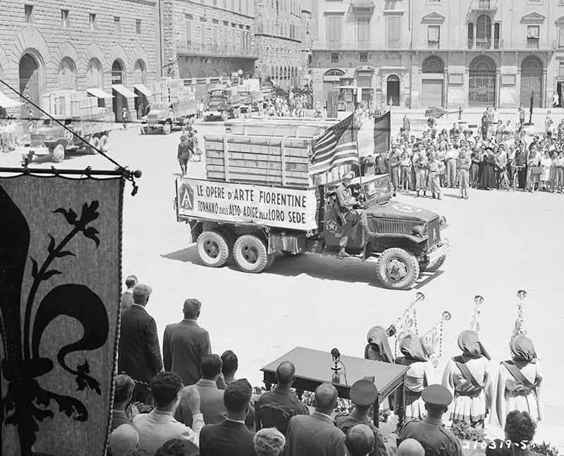 #10 Six trucks with Florentine art treasure, Piazzo Dei Signoria, Florence, Italy.