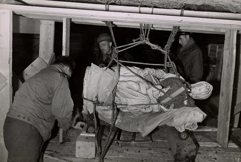 #19 Stephen Kovalyak, George Stout, Thomas Carr Howe transporting Michelangelo’s Madonna and Child, July 9, 1945.
