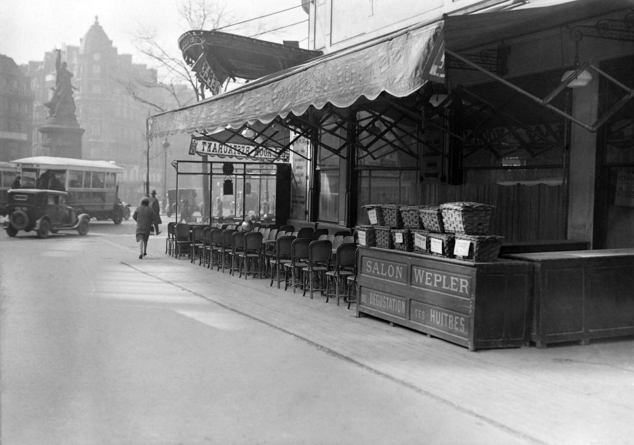 #41 Brasserie Wepler with Oyster Stand, Place de Clichy, Paris, March 1929