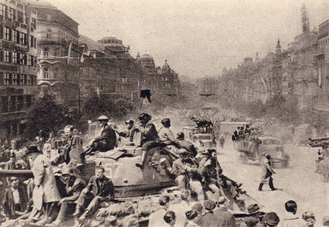 #25 Liberation of Václavské náměstí in Prague, 1945.