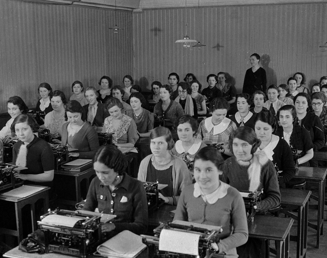 #17 Typewriting class at Pigier school, Paris, circa 1935.