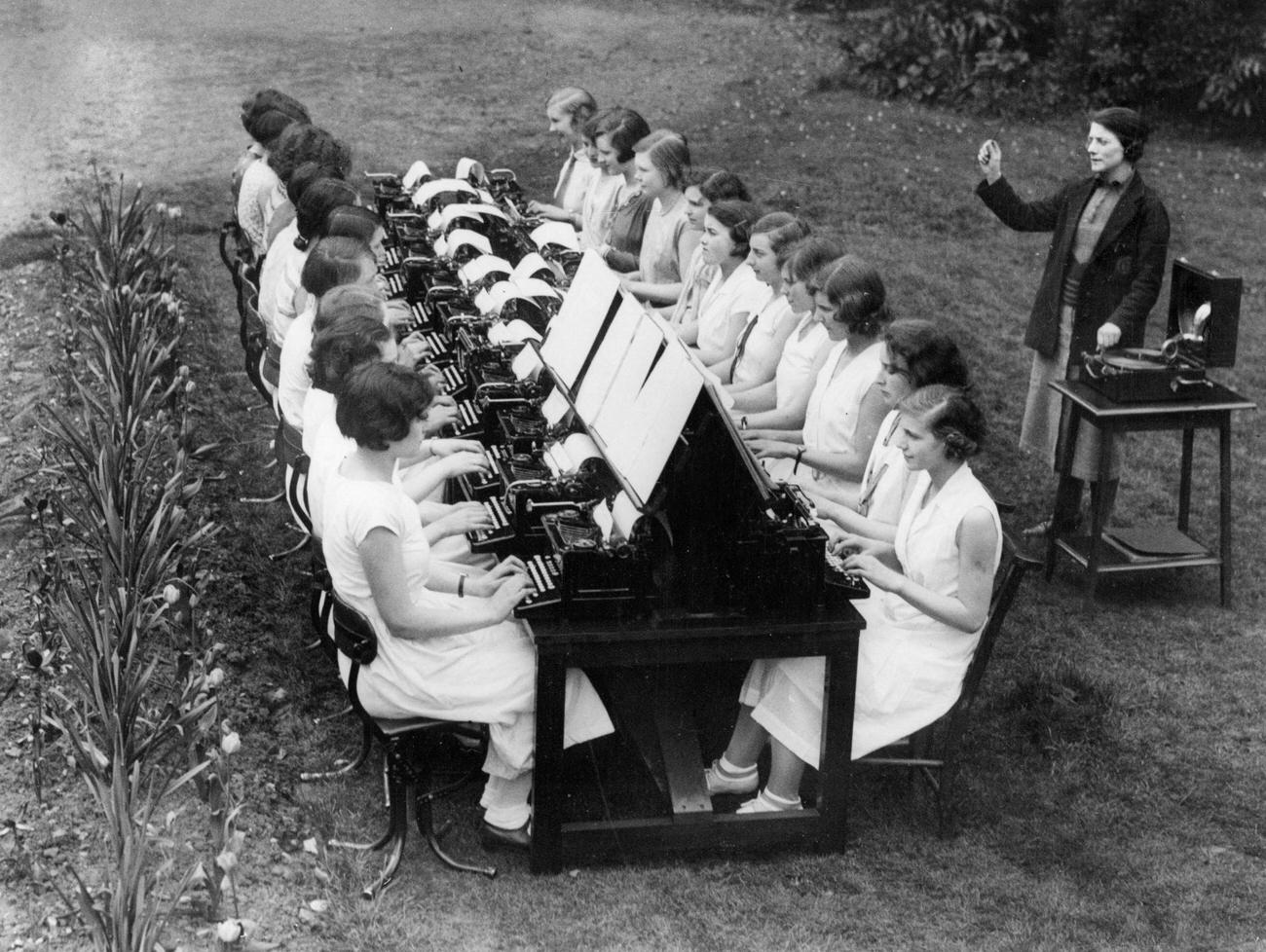 #23 Outdoor typewriting class for secretaries, 1932.