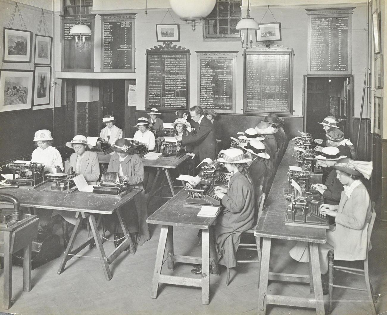 #9 Women’s typewriting class at Blackheath Road Evening Institute, London, 1914.