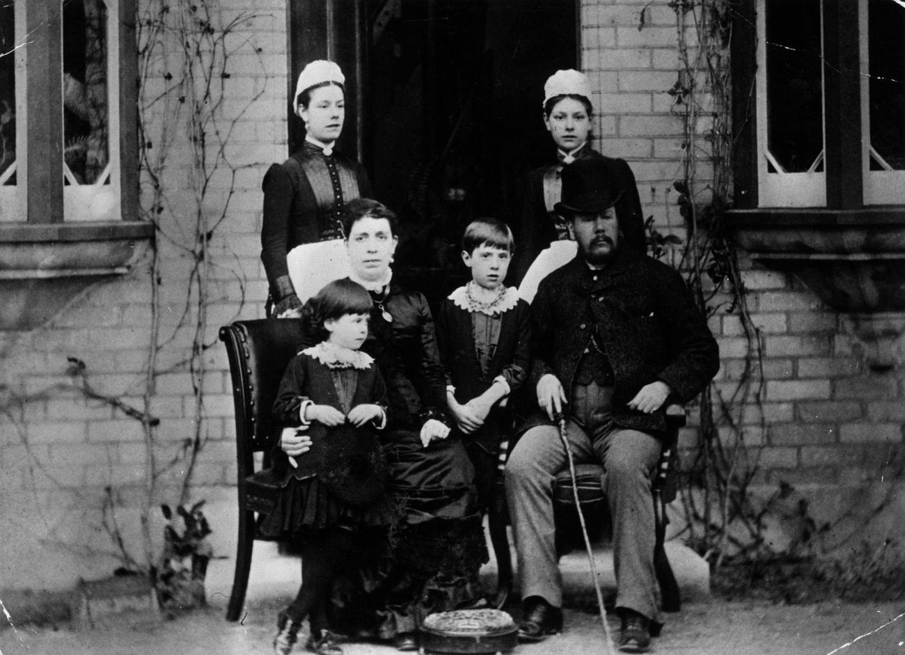 #108 A Victorian family with their two maids, 1875.