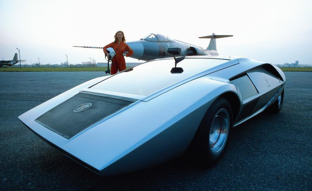 A Look at the Iconic Wedge-Shaped 1970 Lancia Stratos Zero Vehicles &; Transportation