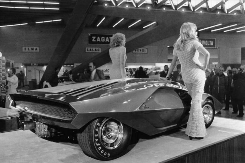 A Look at the Iconic Wedge-Shaped 1970 Lancia Stratos Zero Vehicles &; Transportation