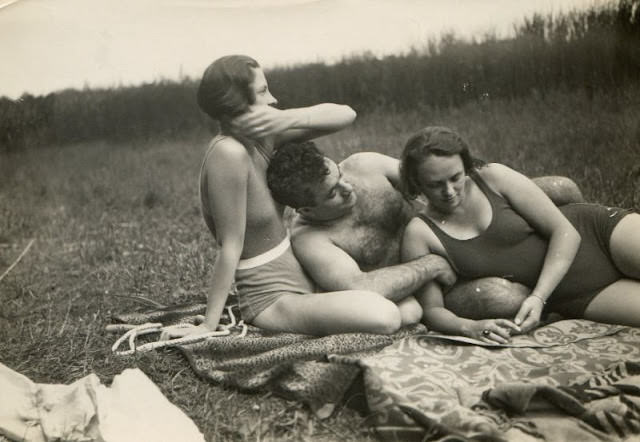 #18 Bathing friends, 1930s