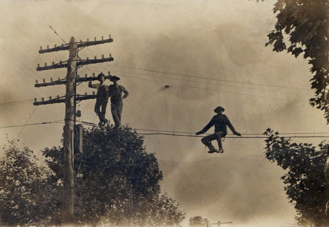 #1 Men at work, 1910s