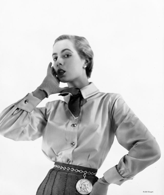 #15 Pat O’Reilly in a cream poplin shirt by Peter French, Harper’s Bazaar UK, January 1951.