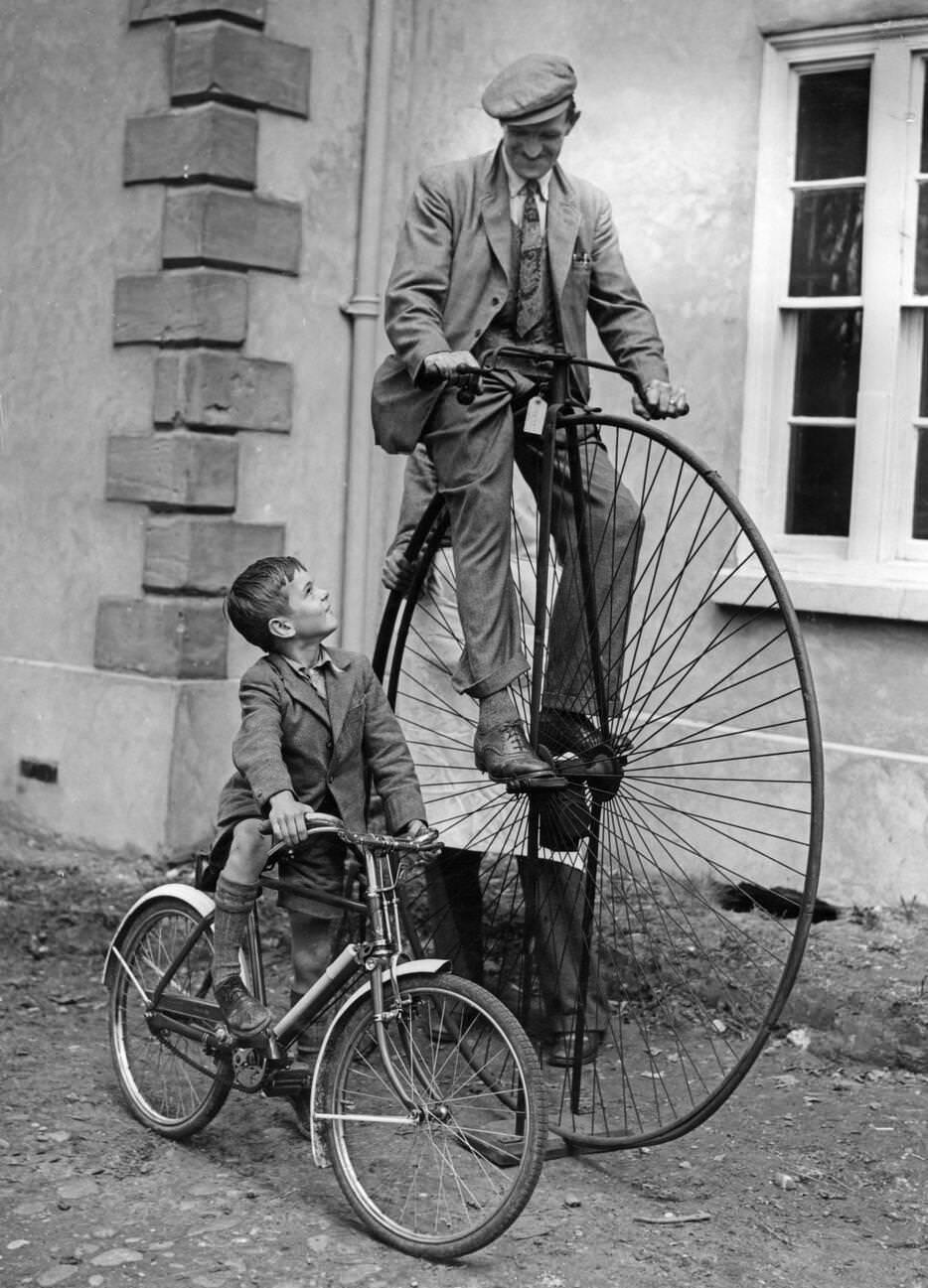 The Penny-Farthing Era Captured in Timeless Vintage Cycling Photographs Inventions