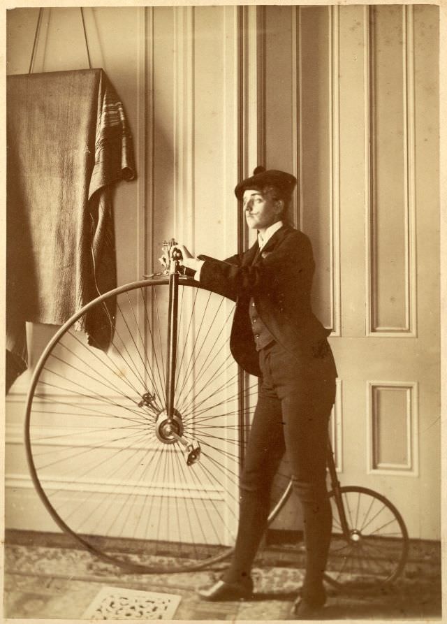 The Penny-Farthing Era Captured in Timeless Vintage Cycling Photographs Inventions