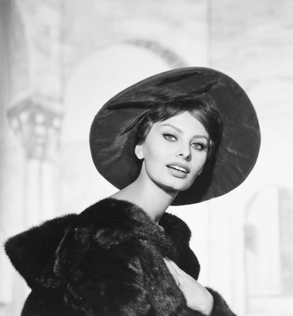 #45 Sophia Loren, 1959.