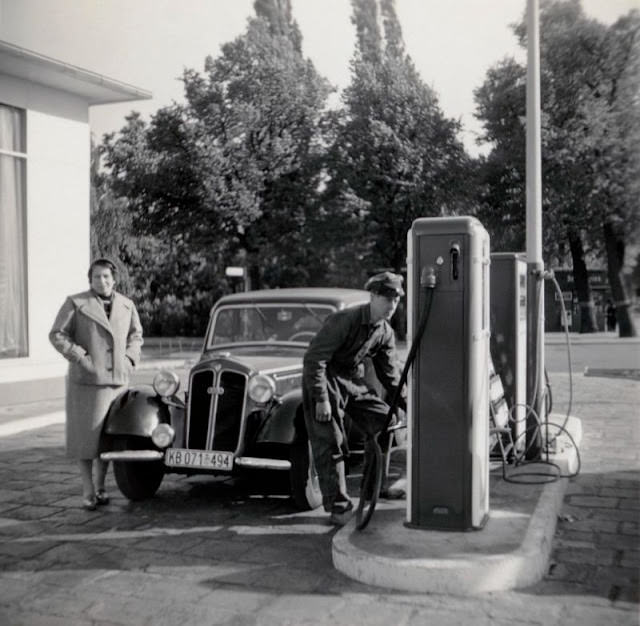 #5 Lady in a suit with a DKW Meisterklasse Typ F7–700, 1940s