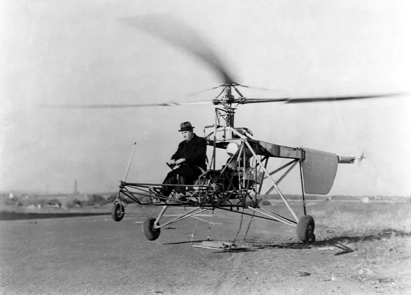 A Look Back at the Vought-Sikorsky VS-300: Pioneering the Skies as the World’s First Successful Helicopter