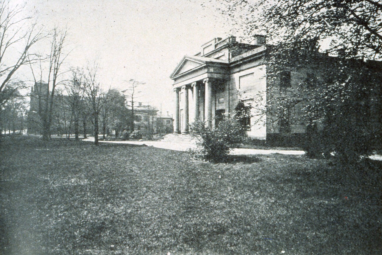 #9 Alfred Kelley’s mansion, later the Governor’s Mansion, 1909.
