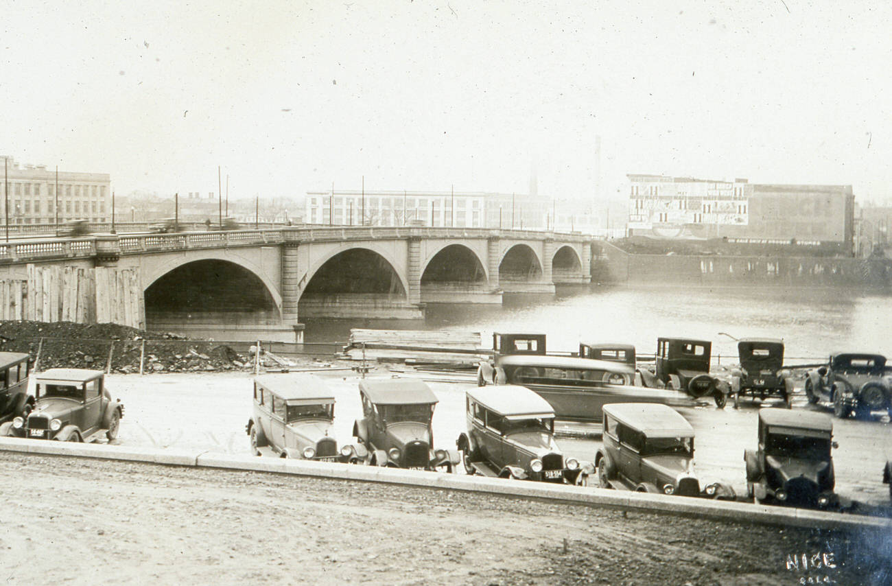#5 Broad Street Bridge, photograph from 1921.