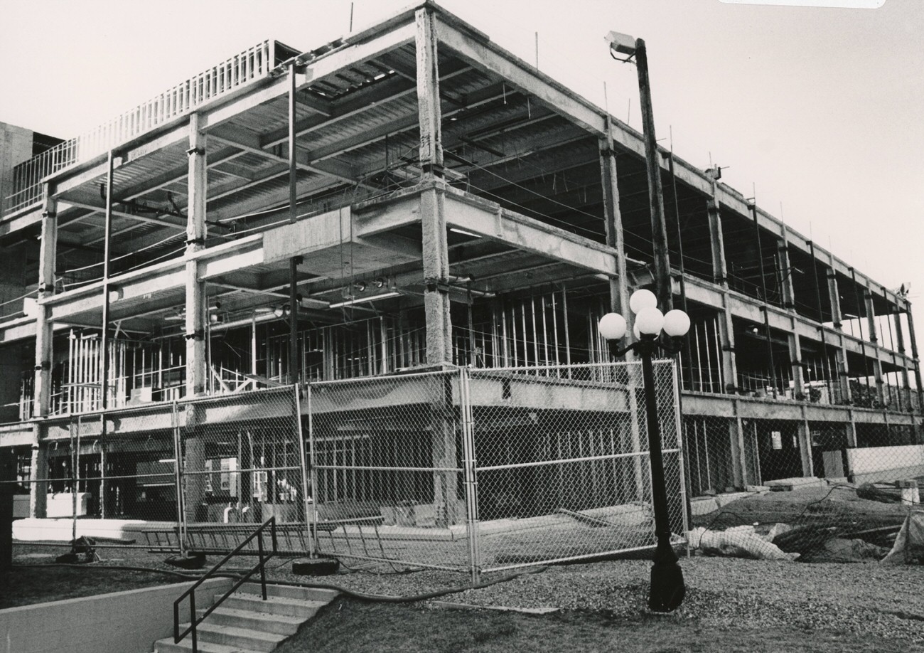 #87 Southeast corner of the Columbus Metropolitan Library under expansion, 1989.