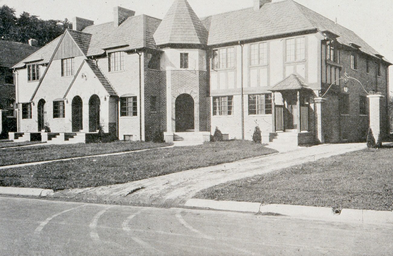 #39 George M. Morris Apartment Building, named after Ohio State Department of Education inspector, photograph, 1940.