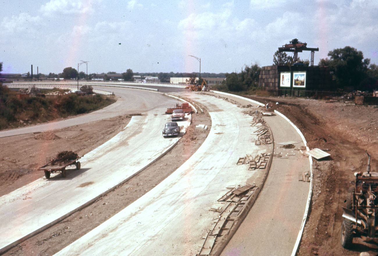 #41 Goodale Freeway (670) looking west from railroad bridge, September 8, 1959.