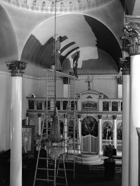 #43 City Window Cleaning Company renovating Greek Orthodox Church on N Park St. and Goodale St., 1946.