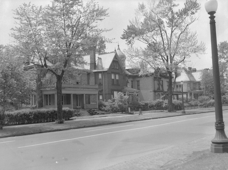 #5 Heyne Zimmerman and Shedd Dunn Houses on East Broad Street, Columbus, 1948.