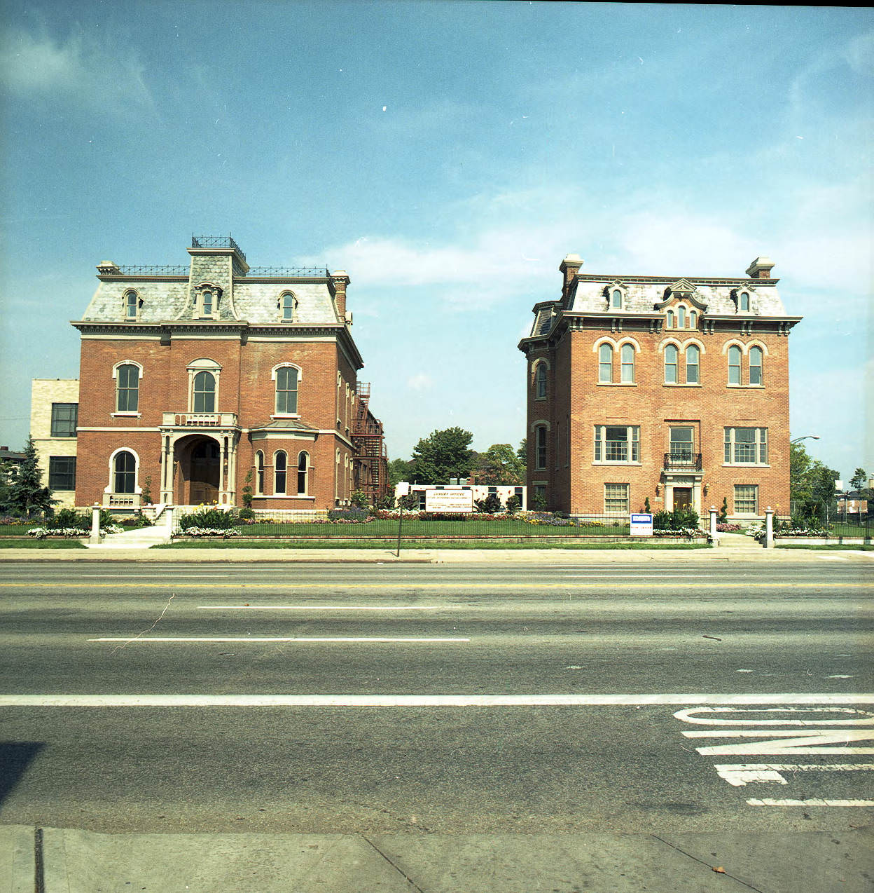 #42 Benjamin N. Huntington and Andrew D. Rodgers Houses on East Broad Street, 1990s