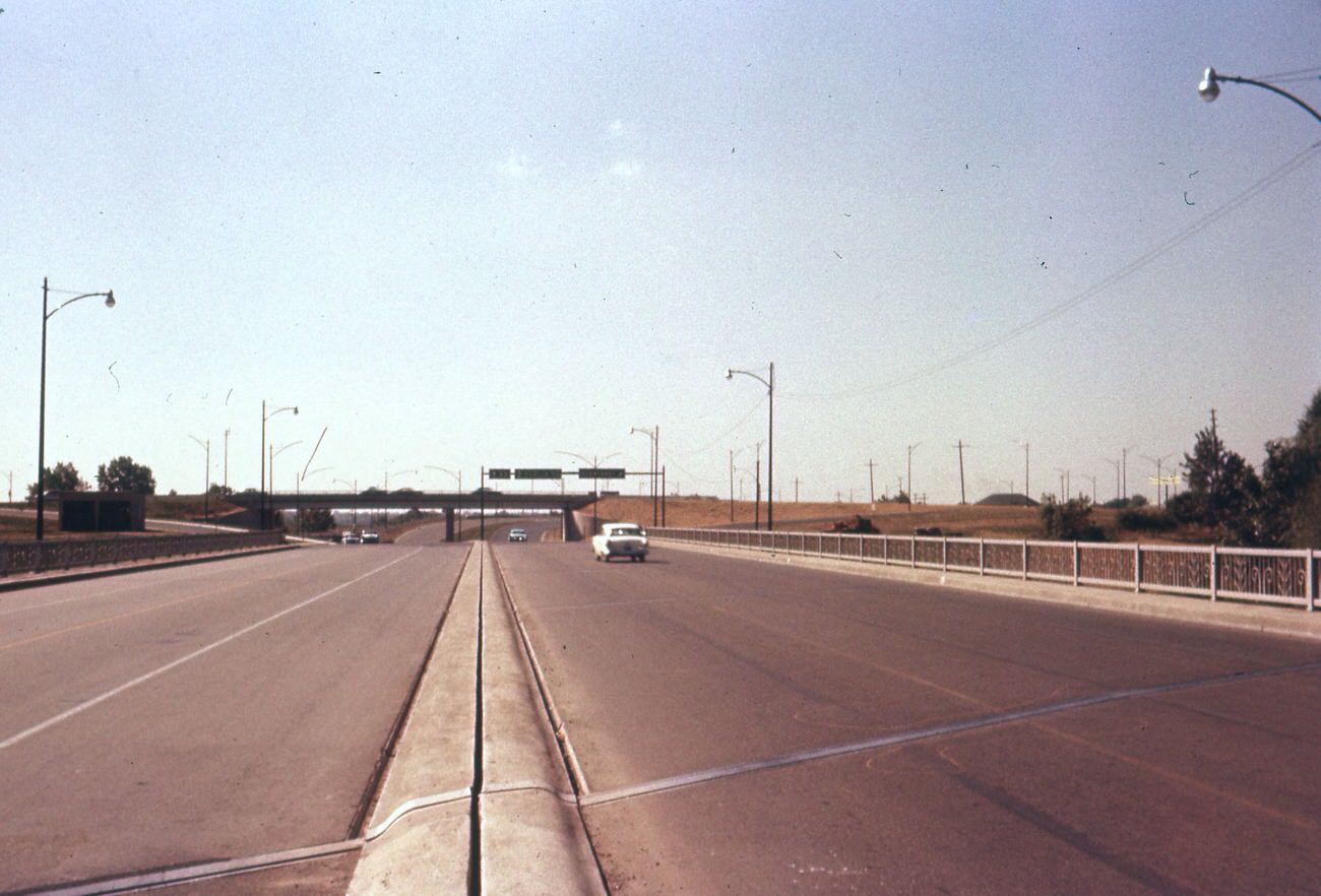 #58 I-670 Interbelt, showing Olentangy River Rd exit, 1957