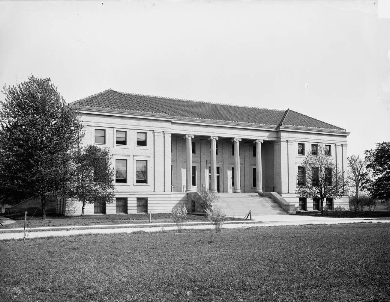 #89 Page Hall, Ohio State University, Columbus, 1904
