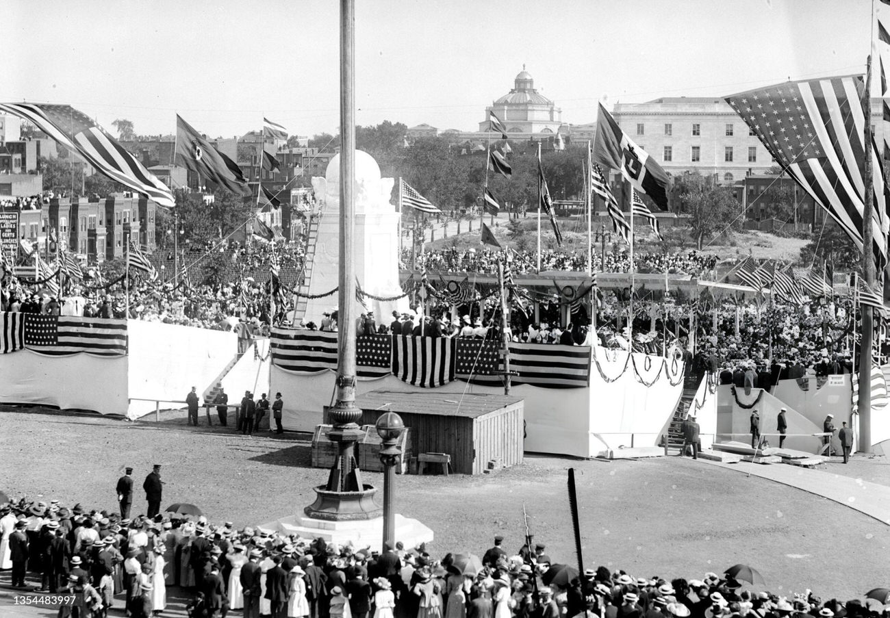 #104 Columbus Memorial Unveiling ceremony, 1912