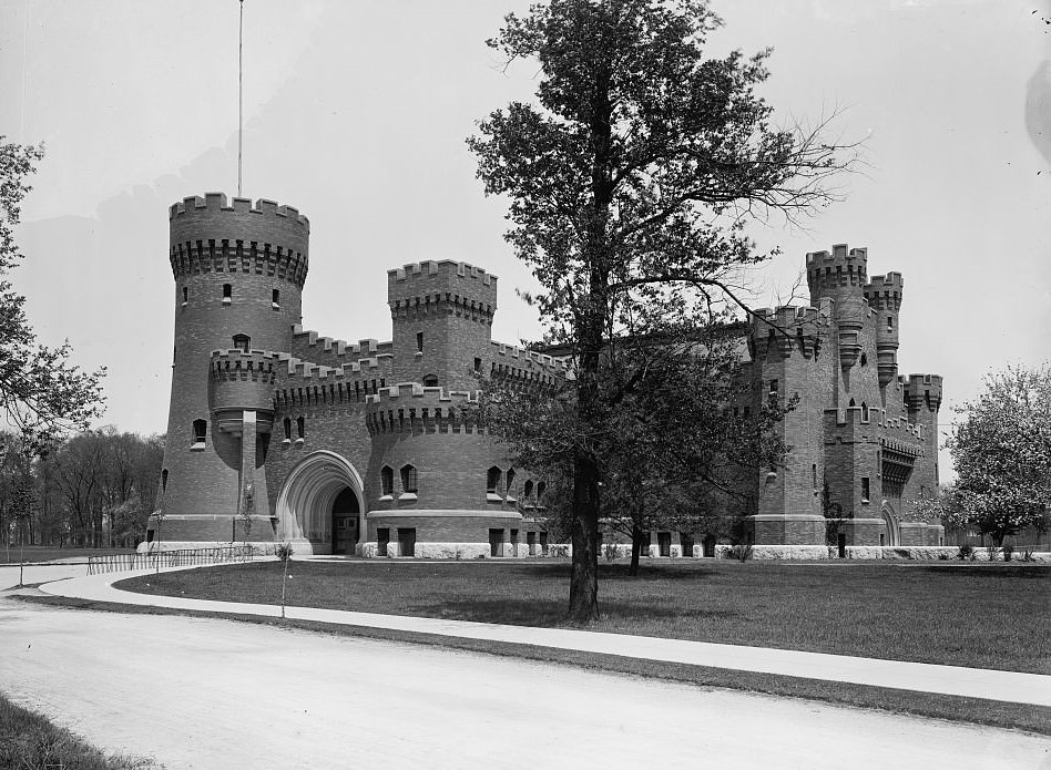 #148 Armory in Columbus, Ohio, 1904.