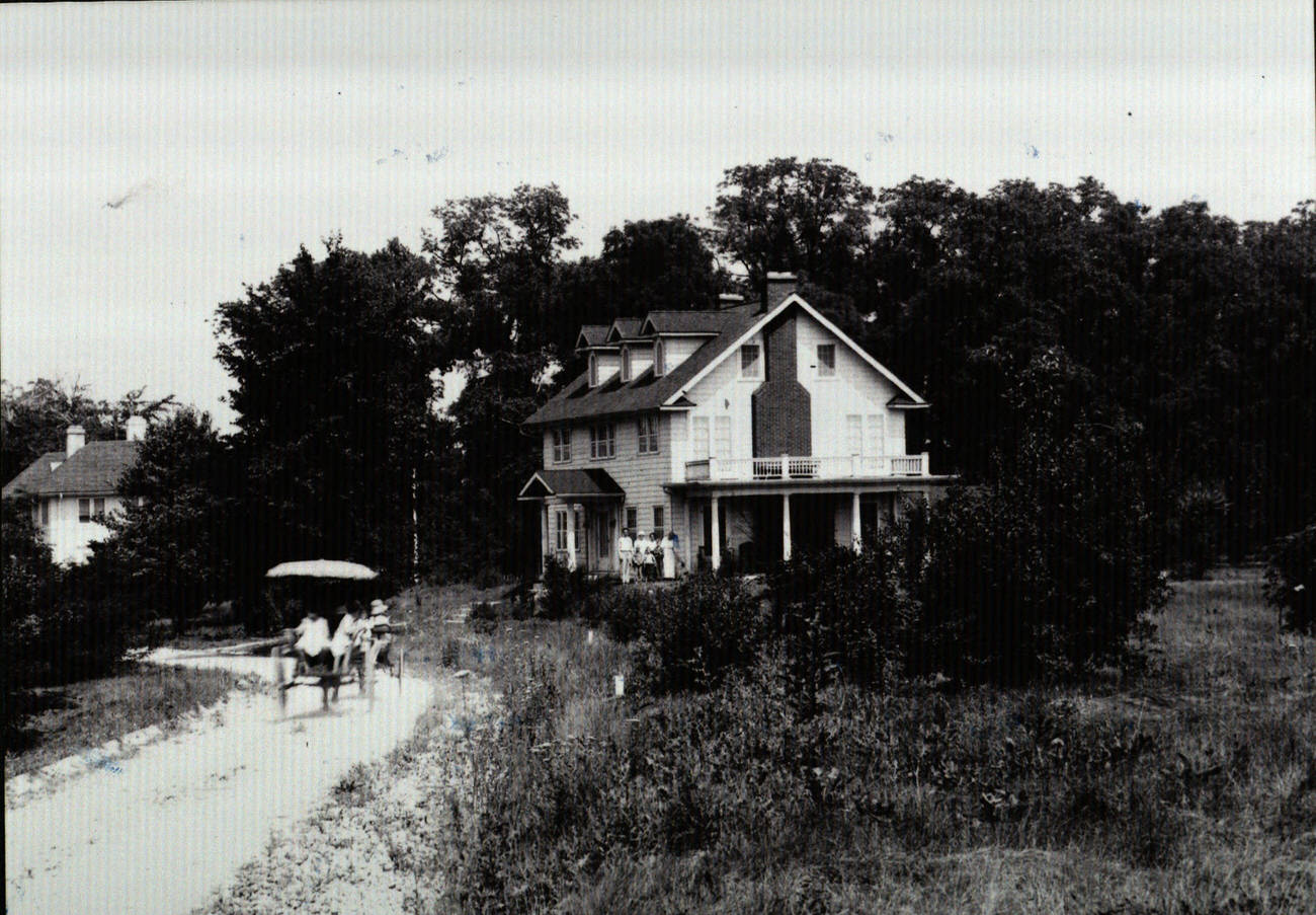 #10 66 West Beechwold Boulevard, home of William and Lola Stephens in the early 1920s