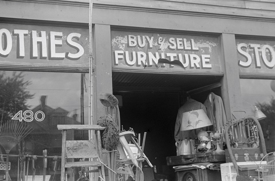 #41 Secondhand furniture store in Columbus, Ohio, August 1938.