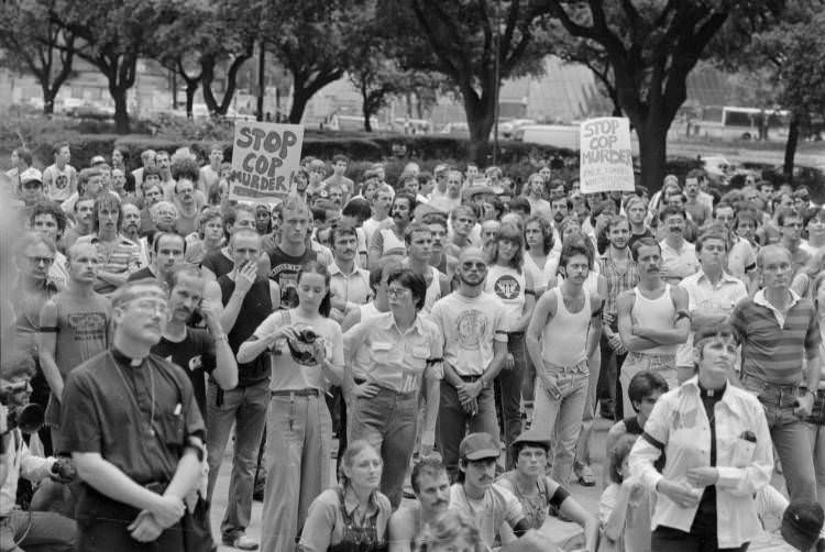 #118 Protest of Fred Paez’s death at City Hall, July 23, 1980.