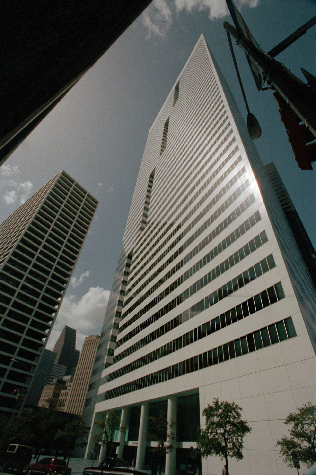 #20 First City Tower’s feature on July 1, 1993, emphasizes the architectural and commercial growth of downtown Houston, housing 1.3 million square feet of office space, Texas.