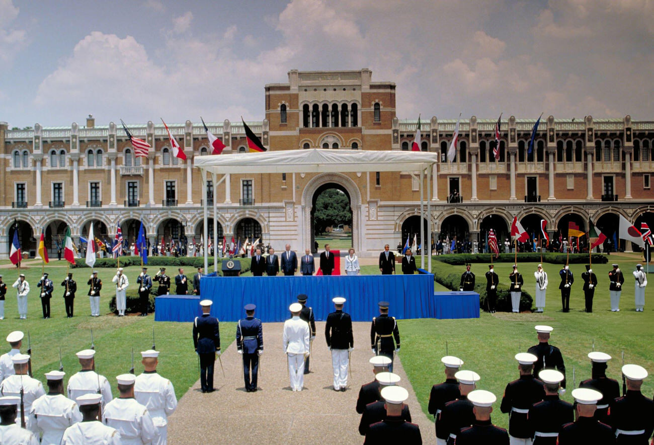 #74 Leaders of the G7 industrialized nations at the 16th Economic Summit at Rice University, Houston, Texas, 1990.