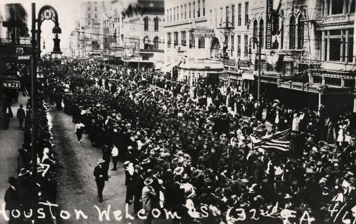#7 World War I homecoming parade, Houston, 1918.