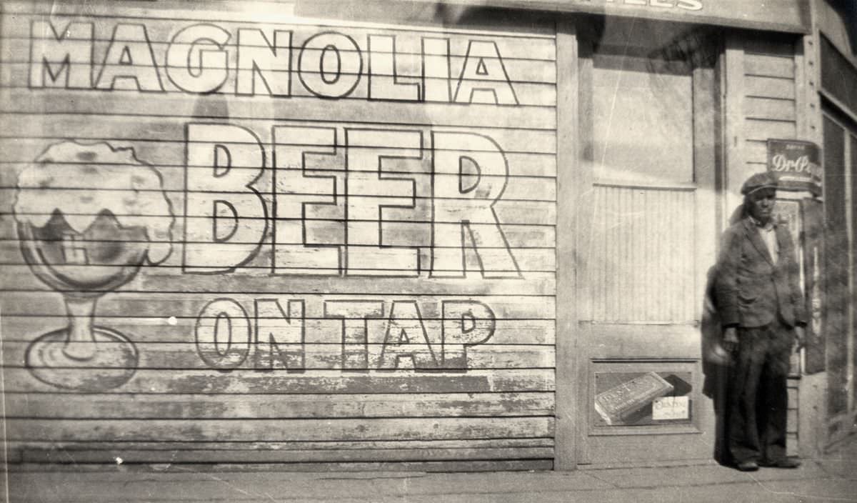 #4 Magnolia Beer on Tap advertisement, 1900.
