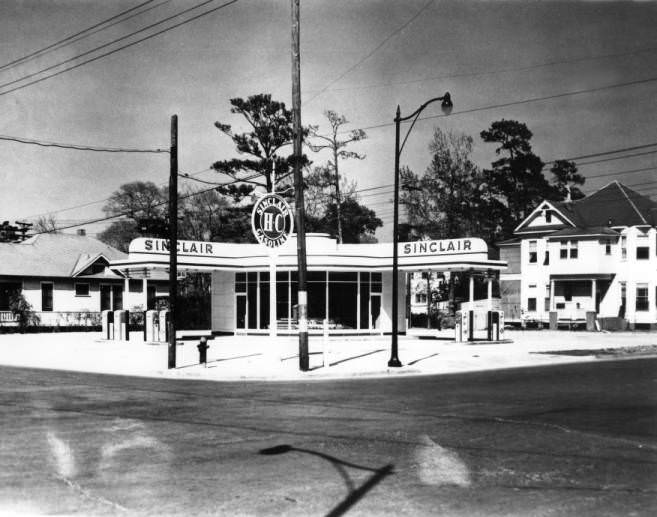 #6 Sinclair station, 1960s.