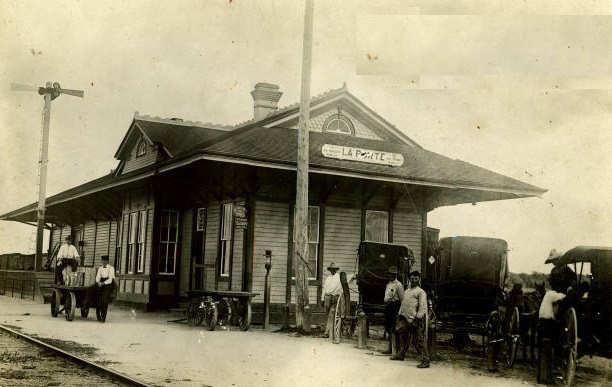 #23 Men waiting at West Depot, 1880s