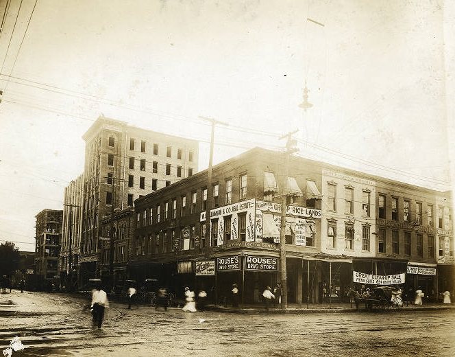 #52 Corner of Preston and Main Streets, Houston, 1906.